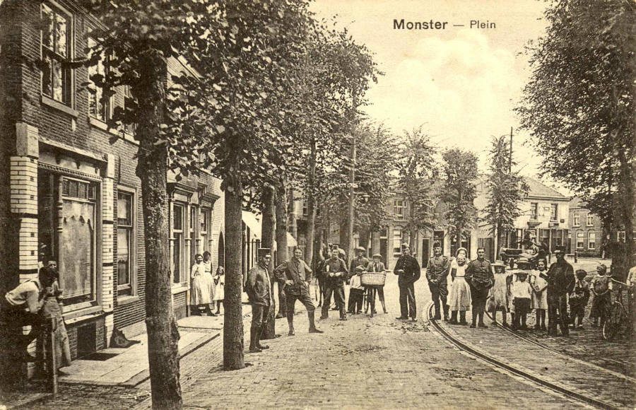 Kerkplein ca. 1920