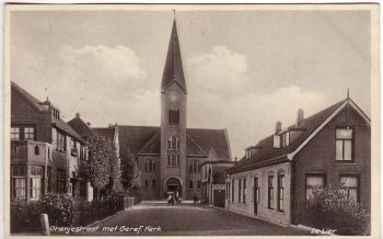 Ansicht ontvangen van Riana Luiks. De Lier Oranjestraat verstuurd 1948