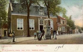 ontvangen 01-03-2006 Plein met Raadhuis 1906