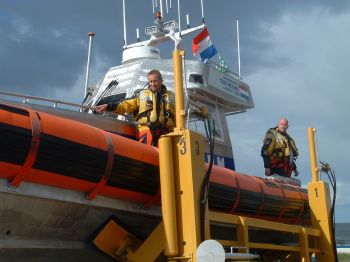 Heijdse trots, de reddingboot Deze Heijse foto ontvingen we op 2 maart 2006 van Melanie & Rien van der Water, waarvoor onze hartelijke dank.